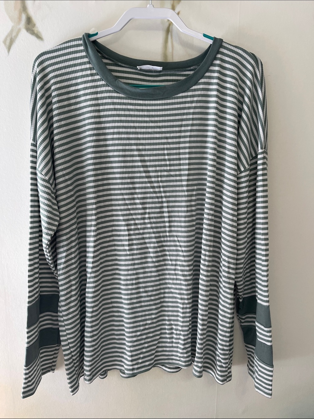 ChicSoul Green & White Striped Crewneck Long Sleeve Knit Top
